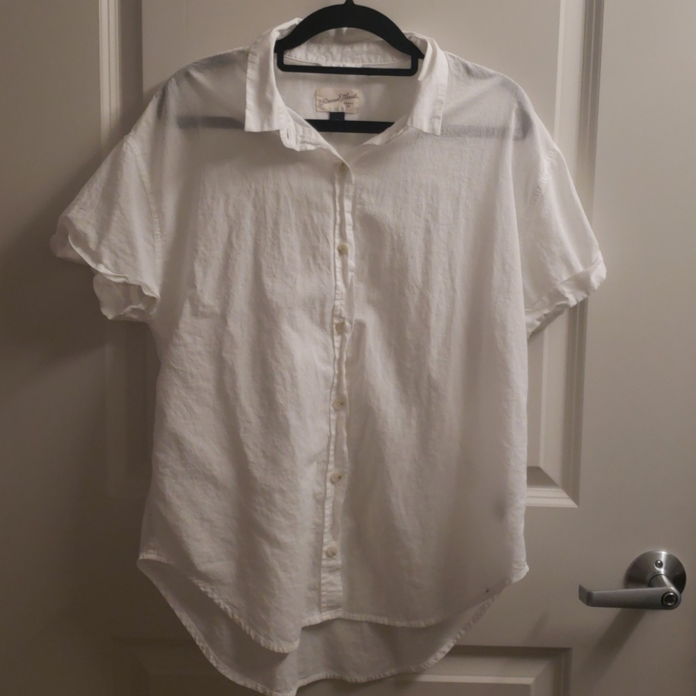 Madewell-Style Short Sleeved Button Up